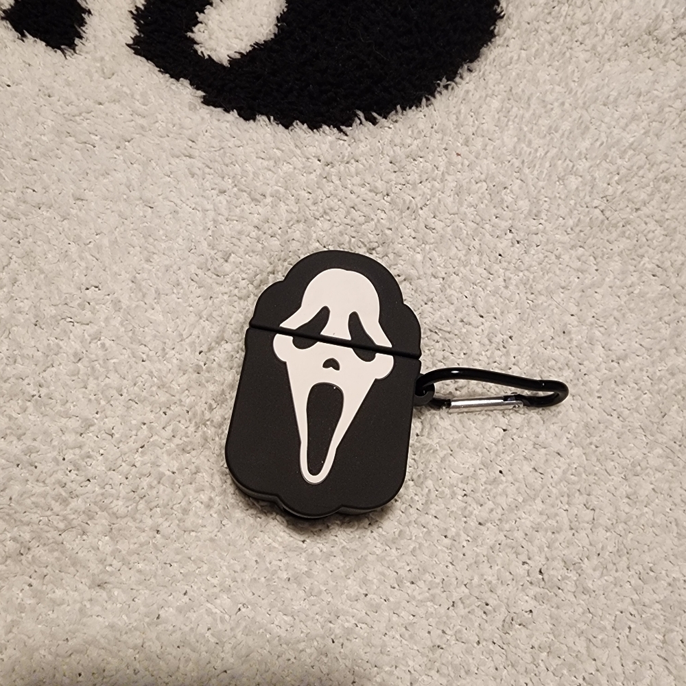 Scream Ghost Face Wireless Earbud Case Cover
